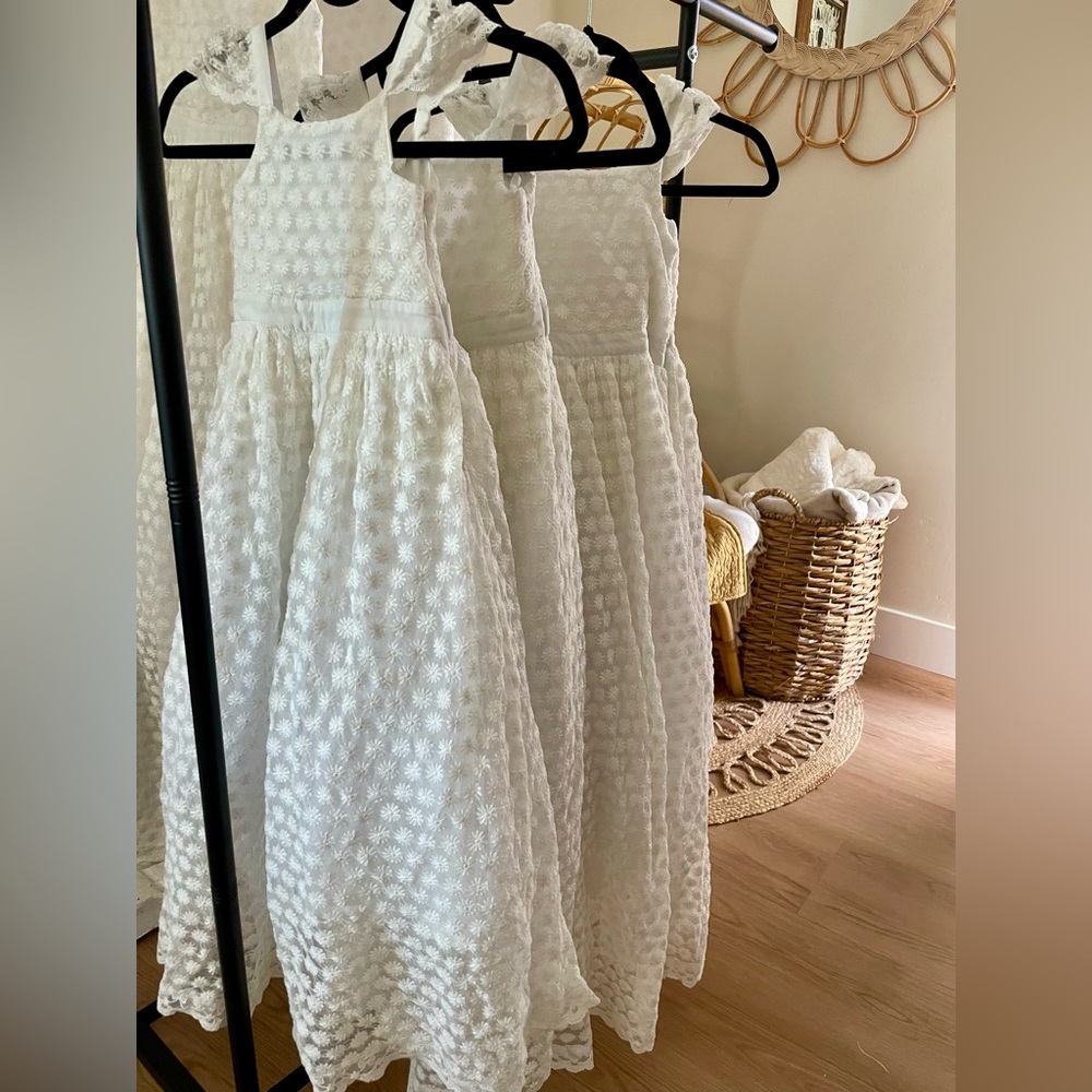Show Me Your MuMu White Textured Floral Halter Girls' Formal Dress. NWOT